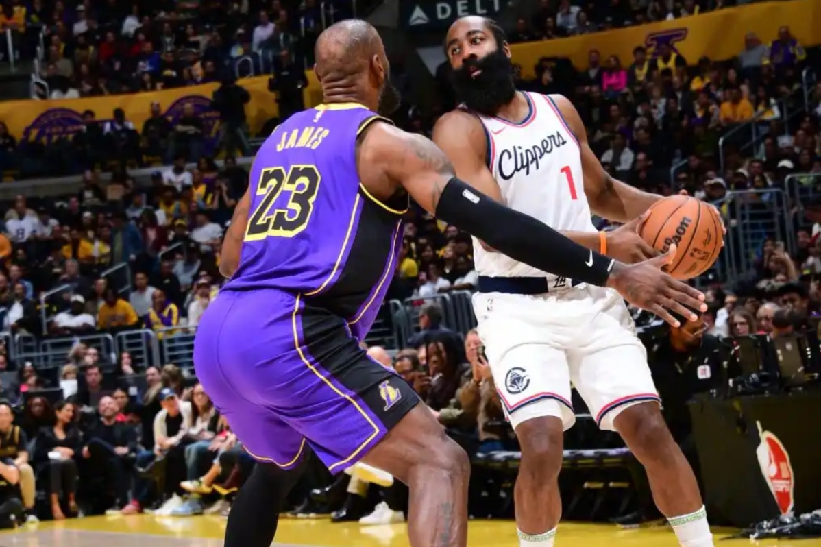 bob体育官方入口-38+13+11!哈登再砍三双 追平篮网队史三双纪录